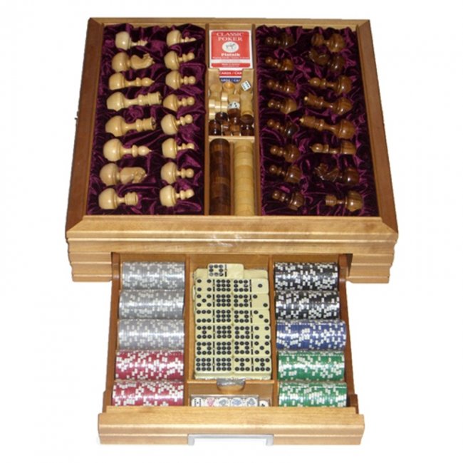 Большой игровой набор из березы: шахматы, шашки, нарды, домино, карты, кости, покерные фишки - RTV-31